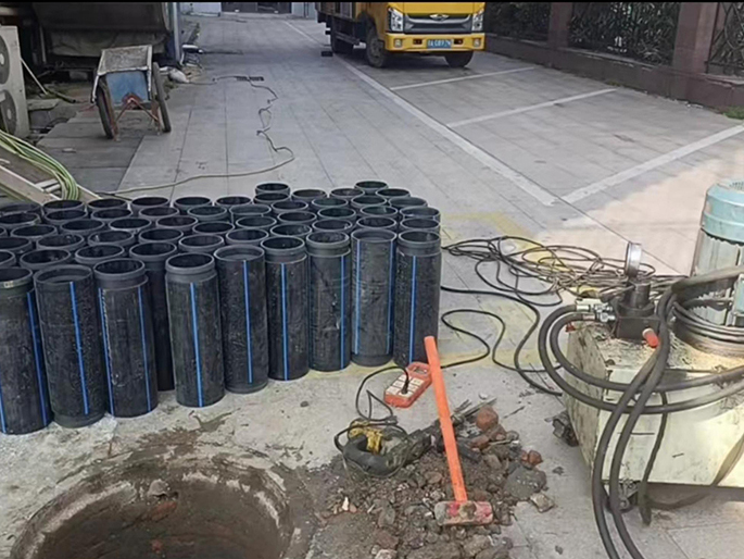 南宁PE置换管厂家 DN315置换管 非开挖管短管置换